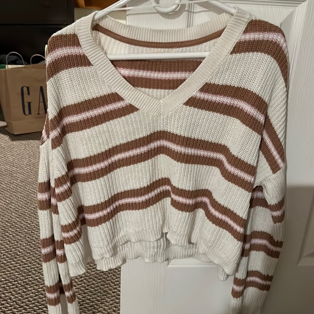 LA Hearts Pacsun white pink and brown stripped sweater